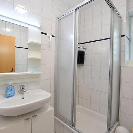 Modernes Appartement, 200 Meter Bis Zum *